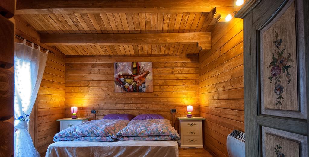 Chalet Dei Parchi Bed and Breakfast Saracinesco Værelse billede