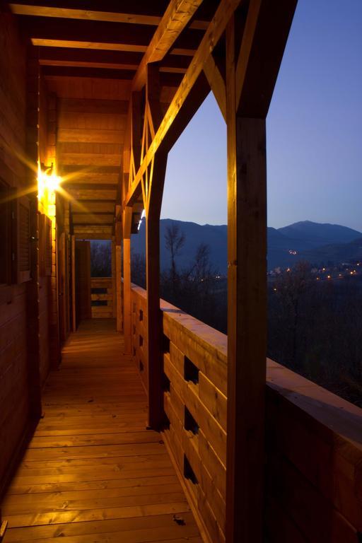 Chalet Dei Parchi Bed and Breakfast Saracinesco Eksteriør billede